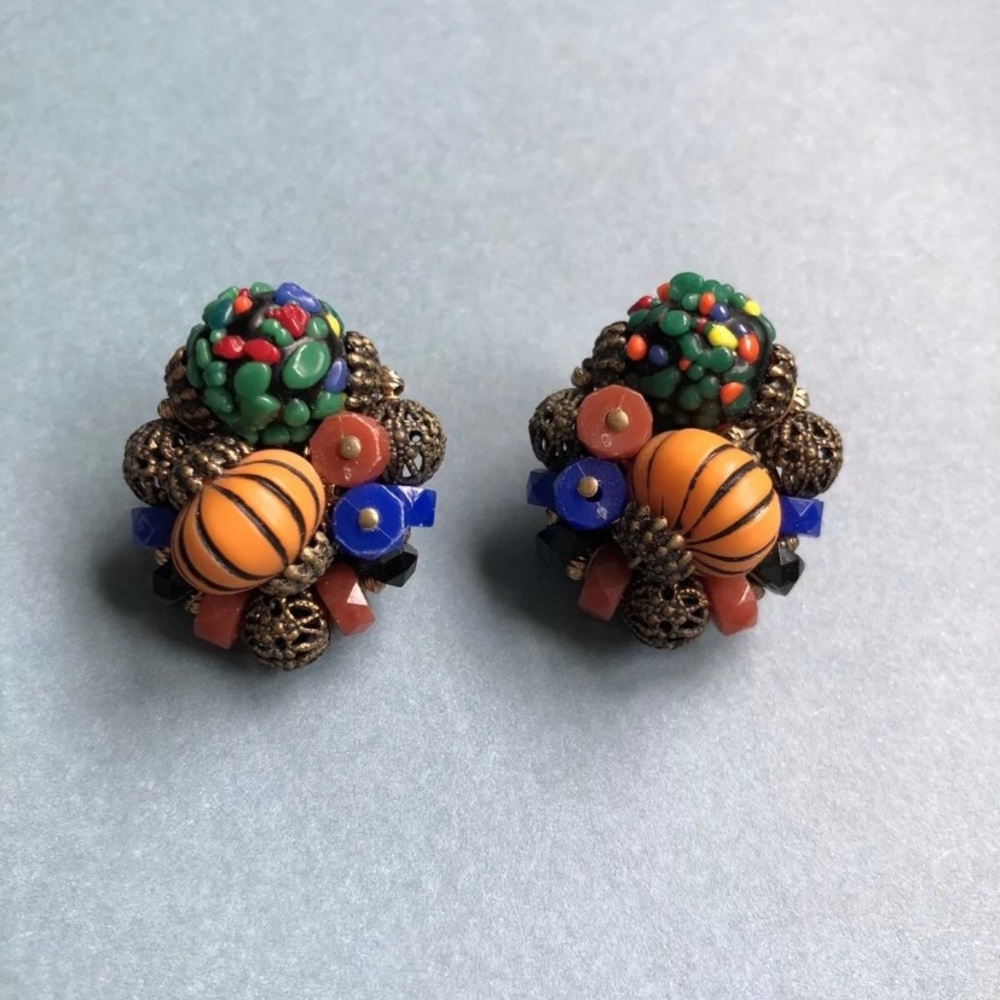 💎💎💎 Vintage Alice Caviness clip earrings beaded